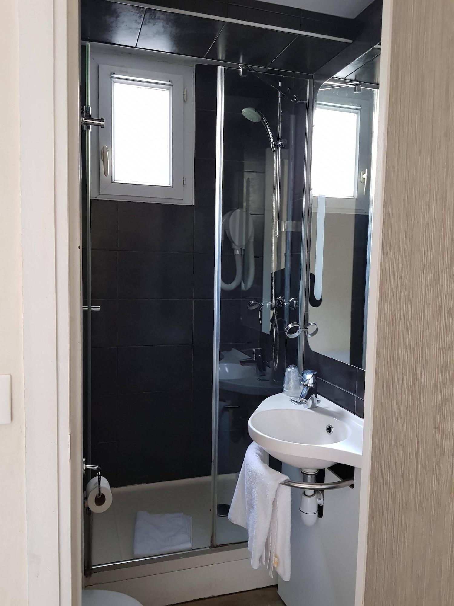 Hotel D'Anjou Levallois-Perret Kültér fotó