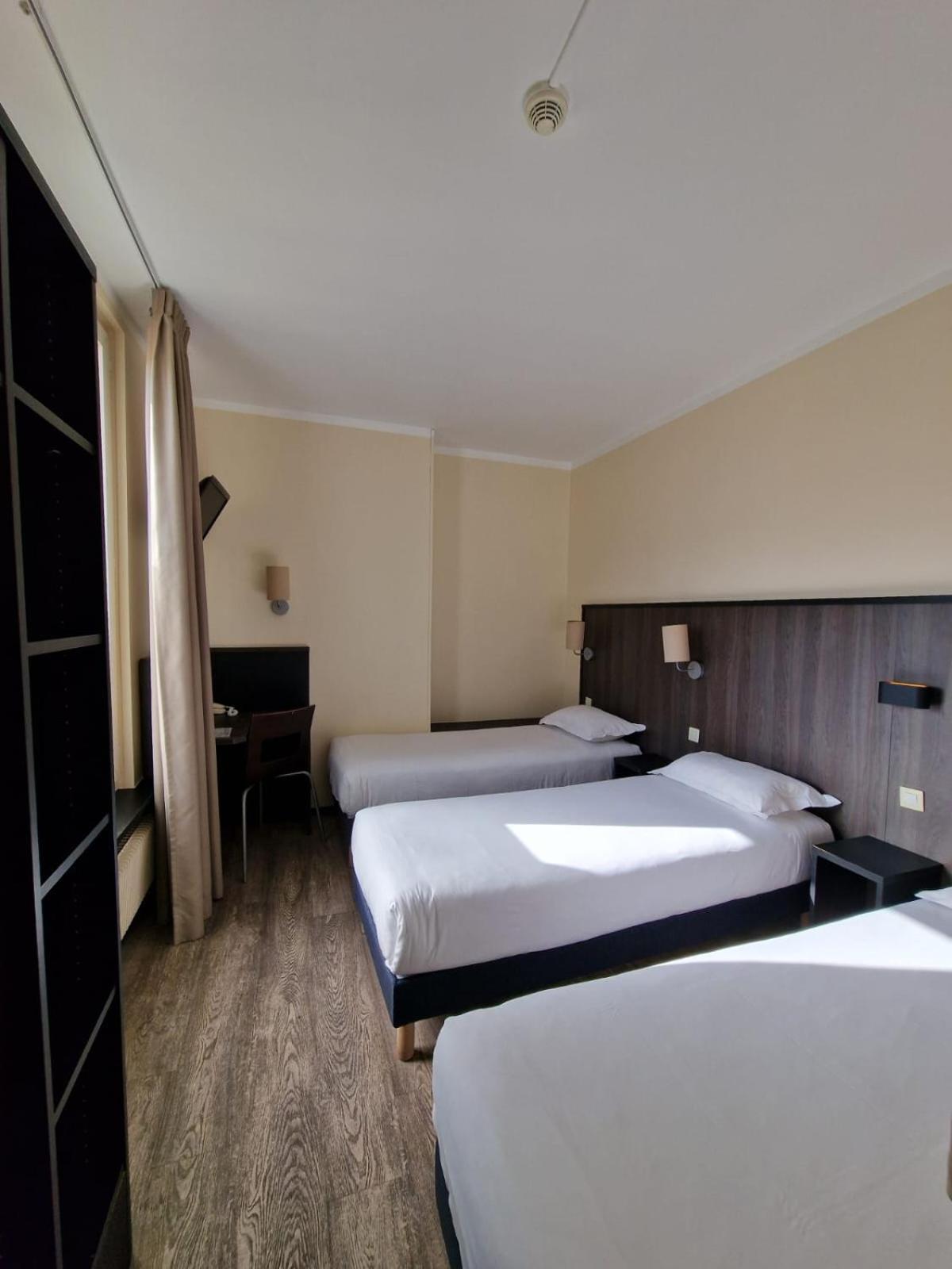 Hotel D'Anjou Levallois-Perret Kültér fotó