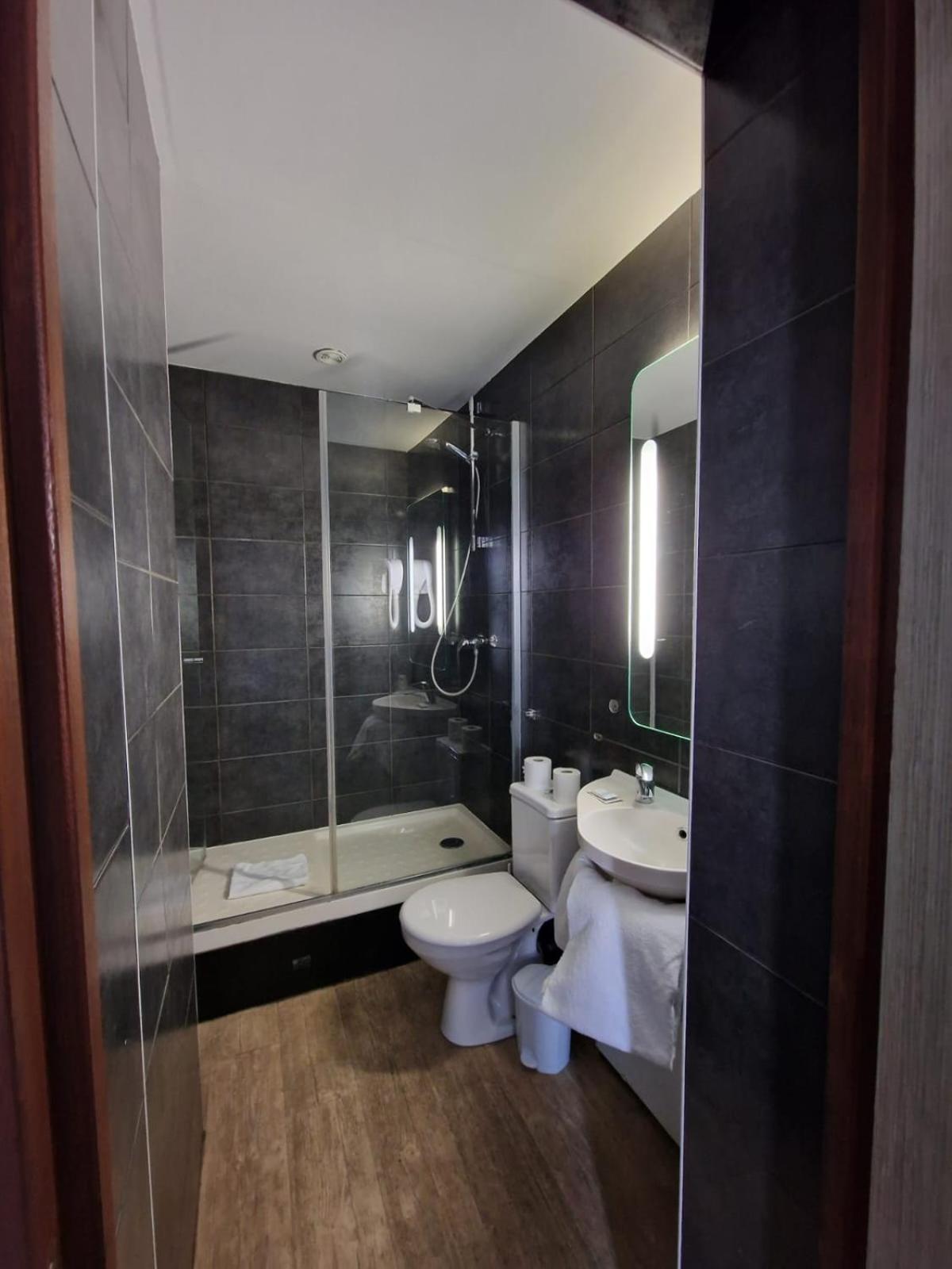 Hotel D'Anjou Levallois-Perret Kültér fotó
