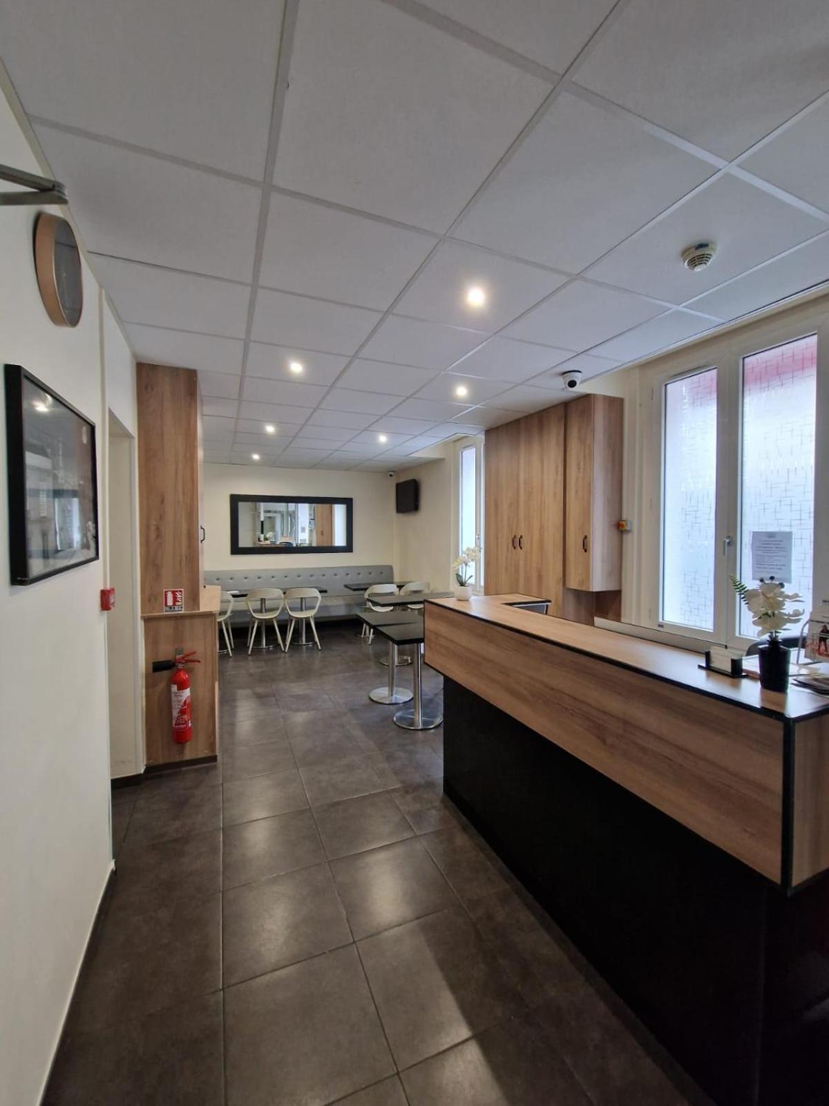 Hotel D'Anjou Levallois-Perret Kültér fotó