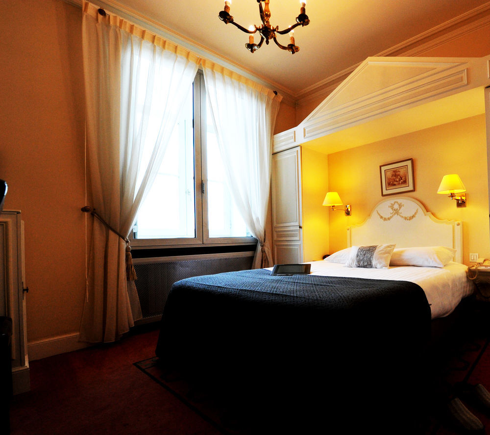 Hotel D'Anjou Levallois-Perret Kültér fotó